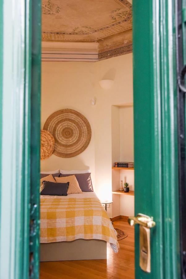 Neoclassical Apartment