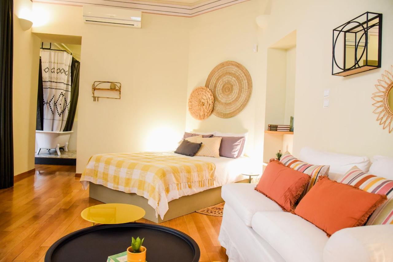 Apartment Neoclassical